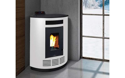 Нина Въздух – ъглова пелетна камина за въздушно отопление 8 kW